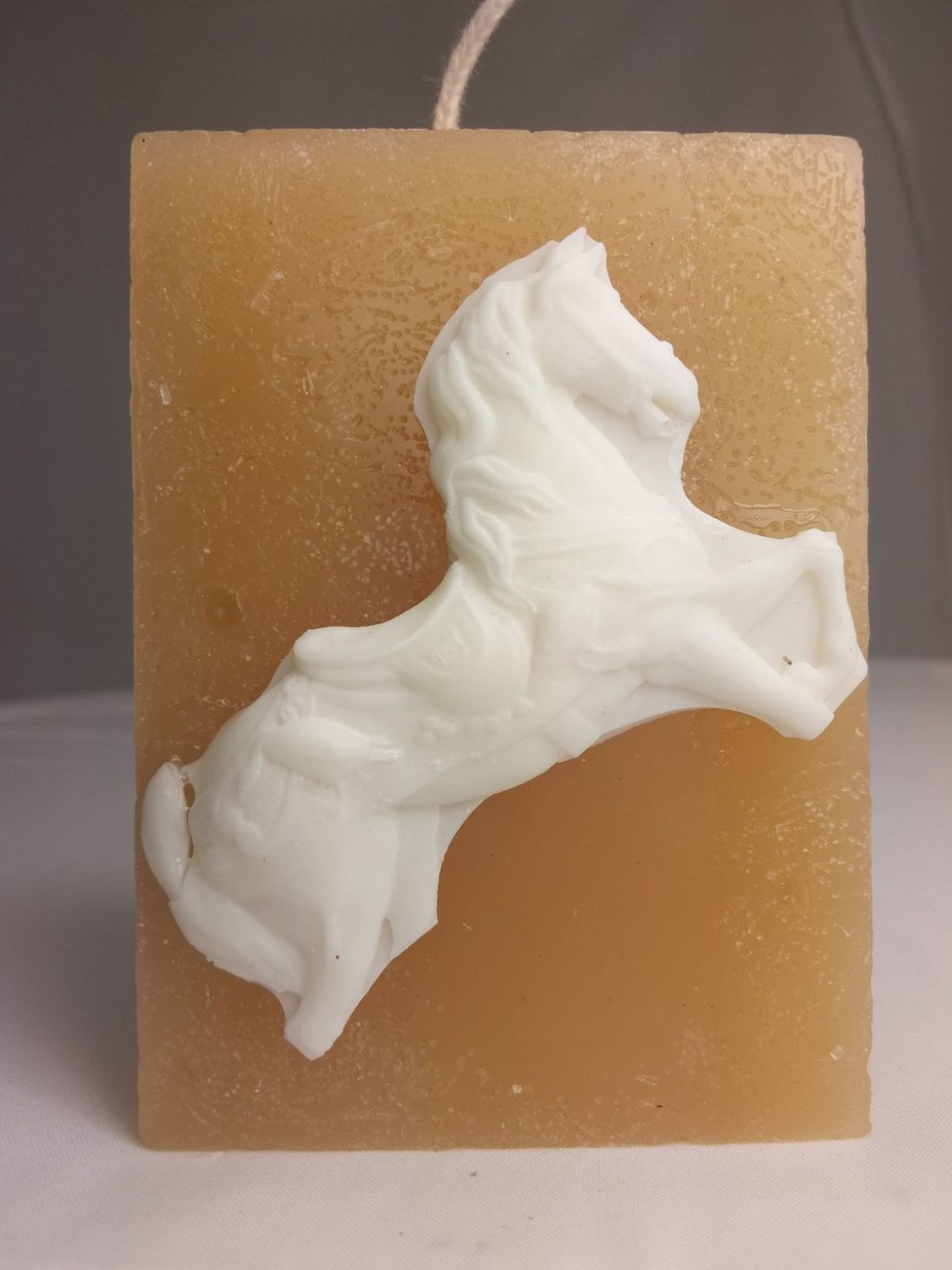 Handmade candle, beeswax and soy wax