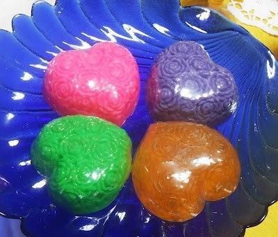 Handmade 4 glycerin perfumed heart soaps