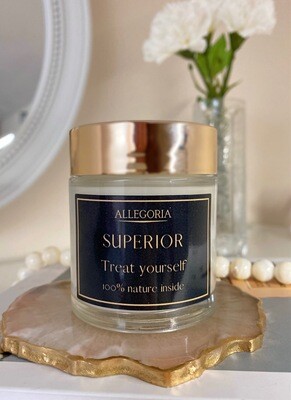 The Beauty Candle TREAT YOURSELF