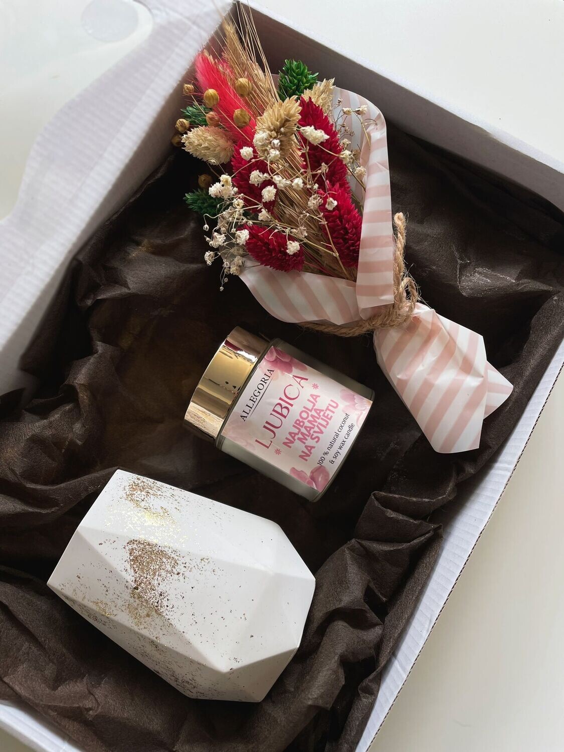 GIFT BOX FLOWERS