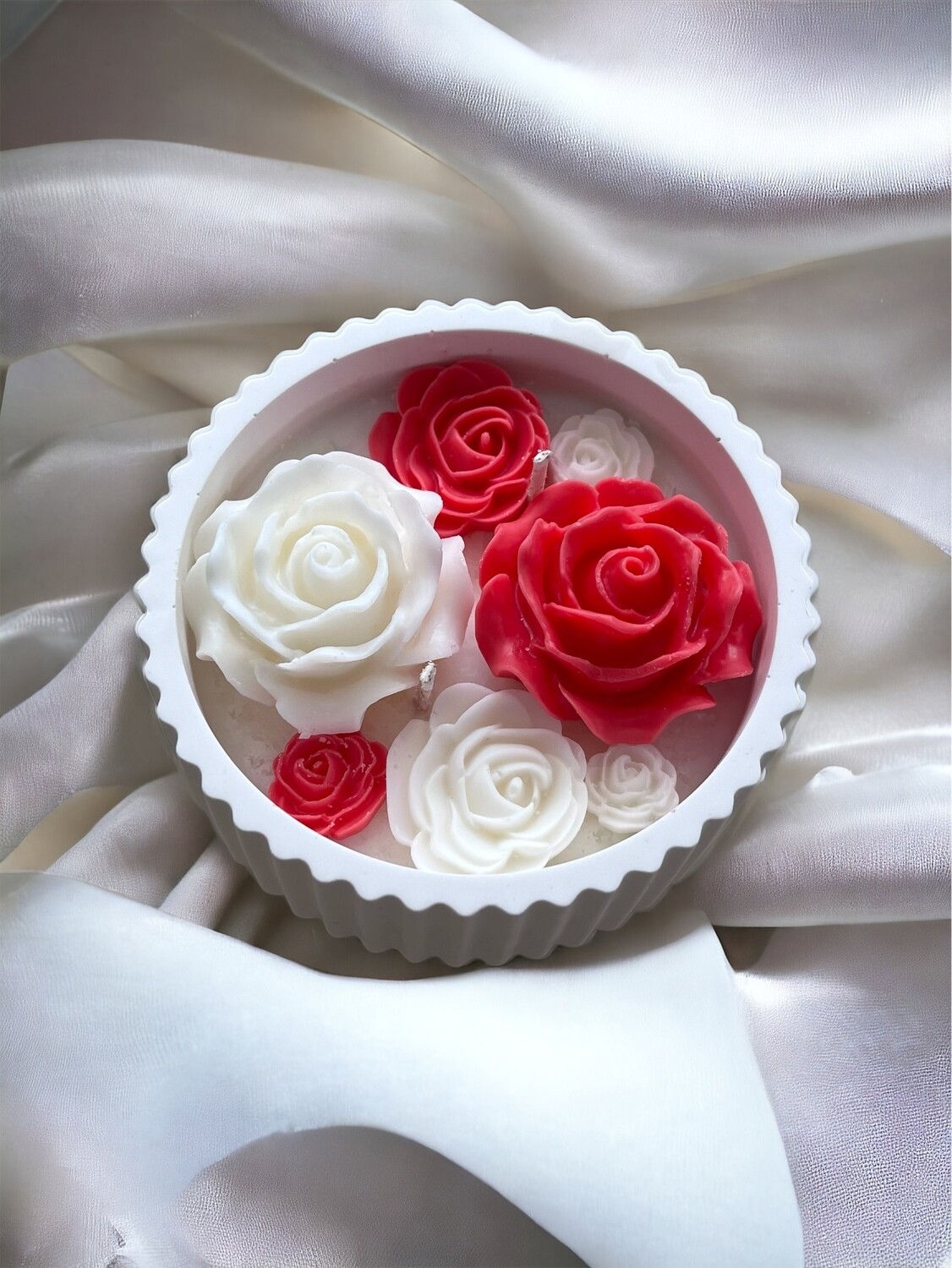 RED &amp; WHITE ROSES