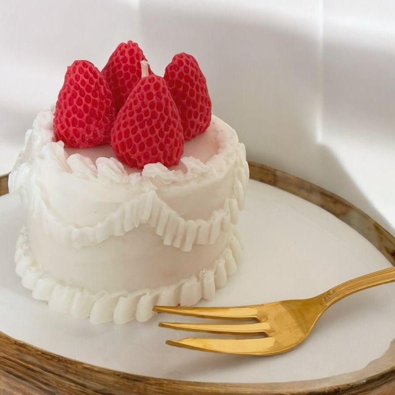 SUMMER CAKE