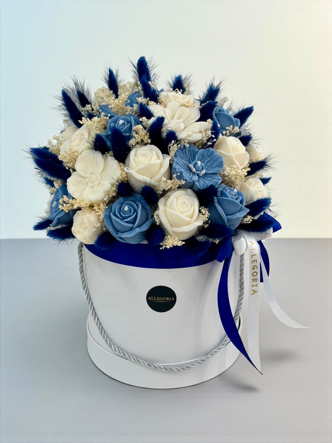 FLOWER BOX - ROYALTY