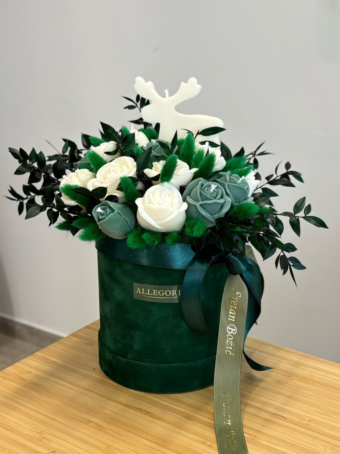 FLOWER BOX - VELVET GREEN