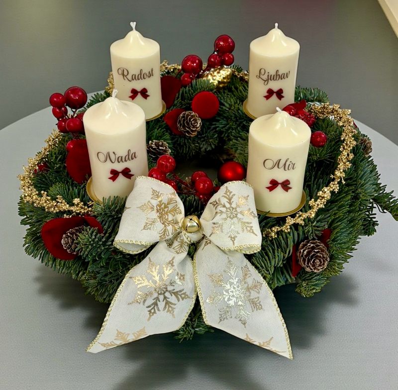 Adventski vjenčić GLOW RED