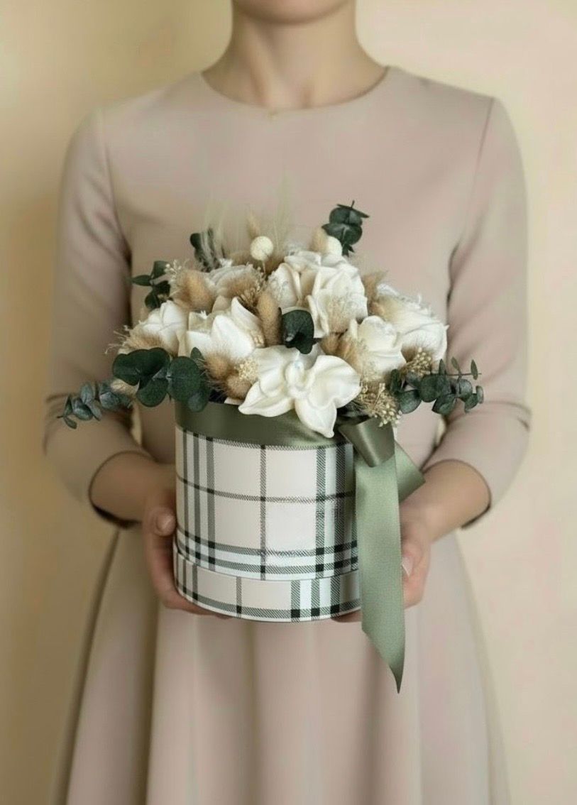 FLOWER BOX M - CLASSY CHIC