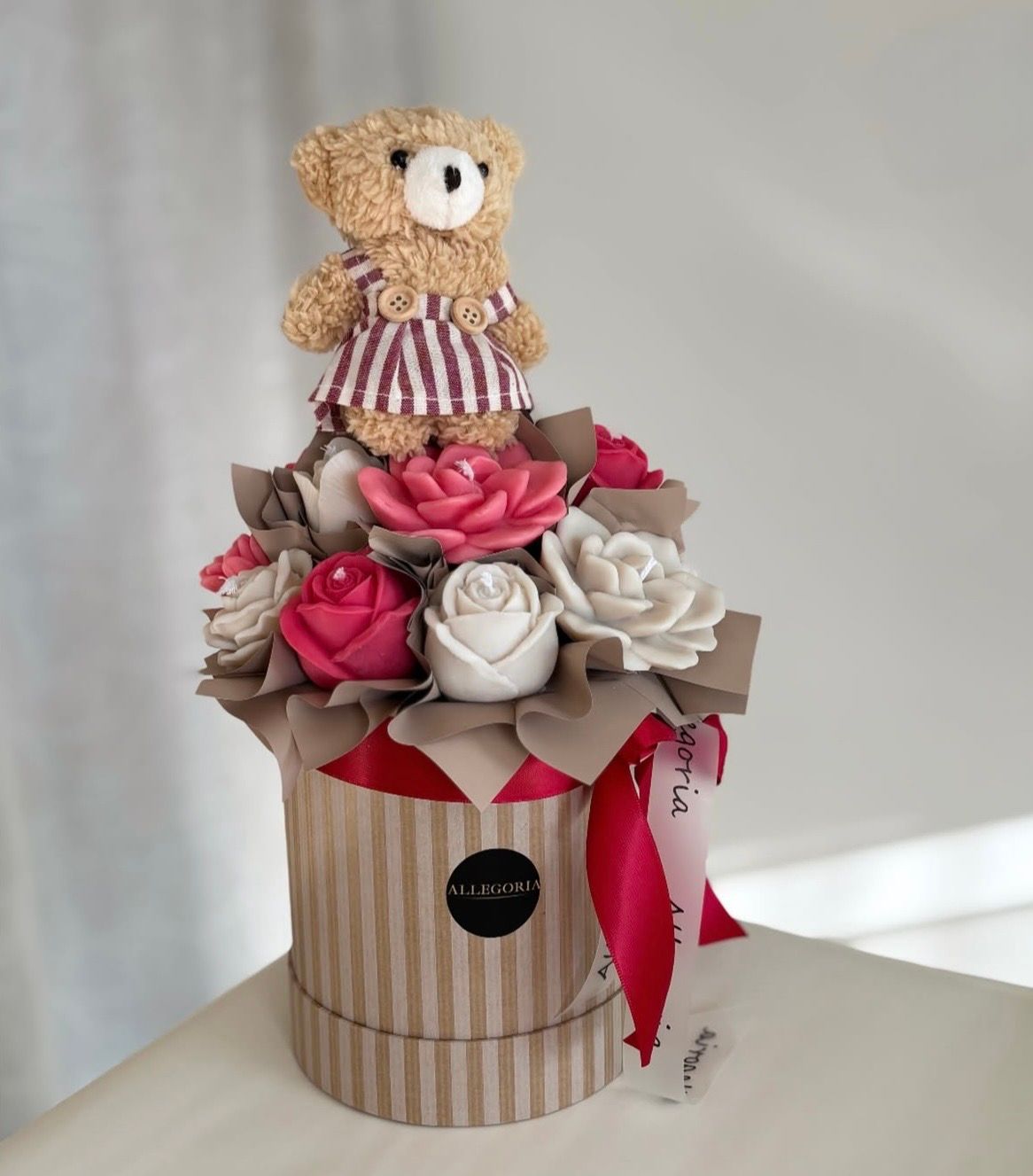 FLOWER BOX S - PRALINE