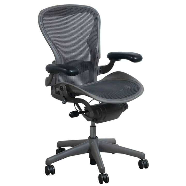 Herman Miller Aeron Mesh Office Desk Chair Medium Size B fully adjustable lumbar original