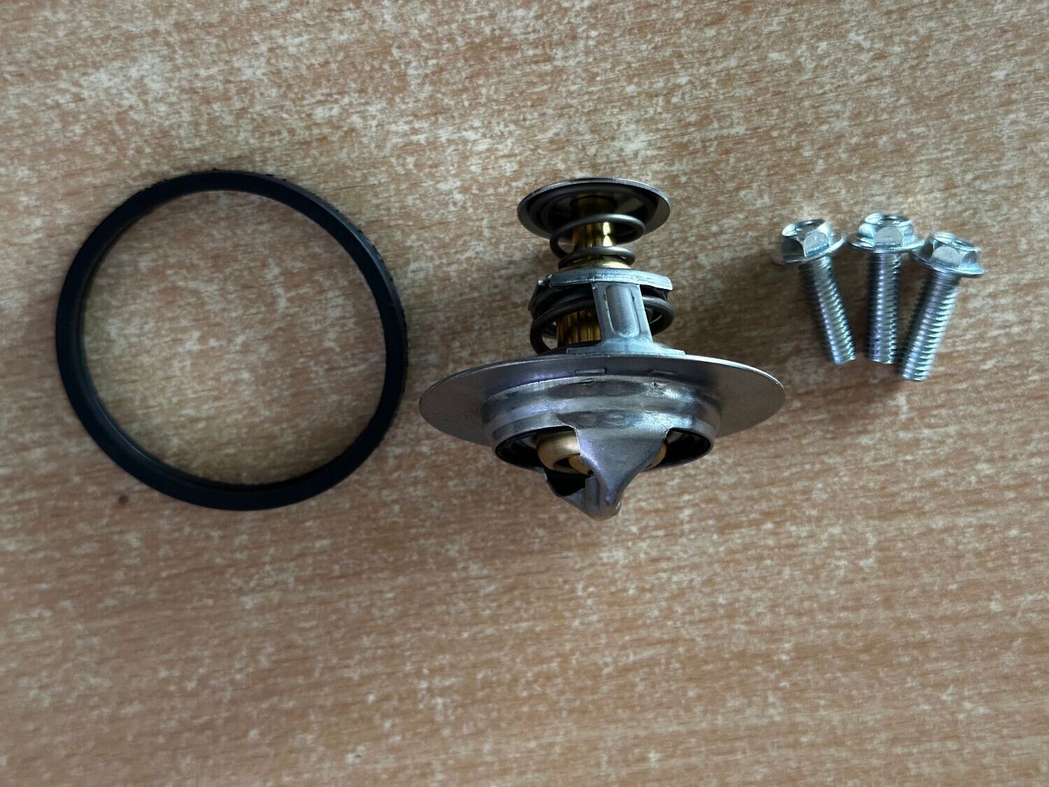 Ford Focus Mk2 RS and ST225 Pattern Thermostat Kit
