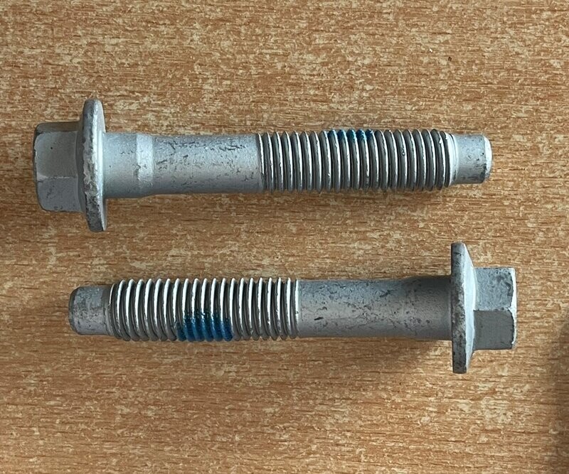 Genuine Ford Front Wishbone Large Bush Bolts Set Mk2 Focus RS and ST225 (4 Bolts) Genuine Ford Front Wishbone Large Bush Bolts Set Mk2 Focus RS and ST225 (4 Bolts)