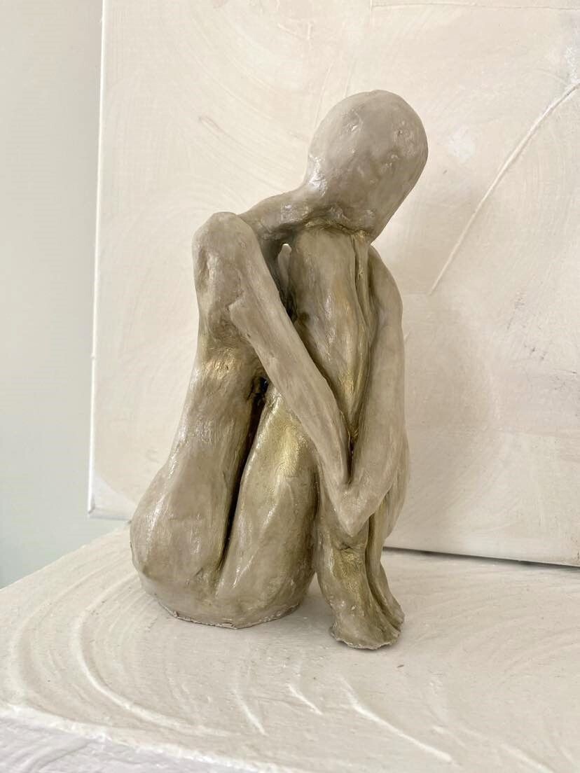 "Douceur".
Sculpture argile de env. 20cm de haut.
Artiste Ignara.