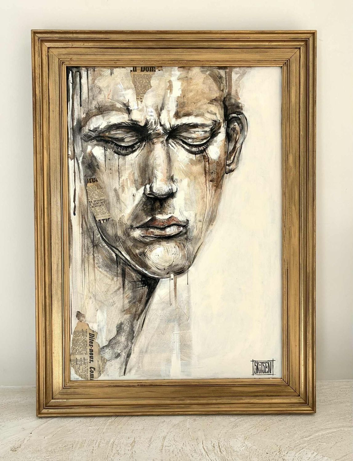 " l’expression d'un état intérieur ´ Sur une toile châssis lin avec cadre bois effet vieilli or. 64x47cm.  Pastels, fusains, acrylique…..  Skitsen