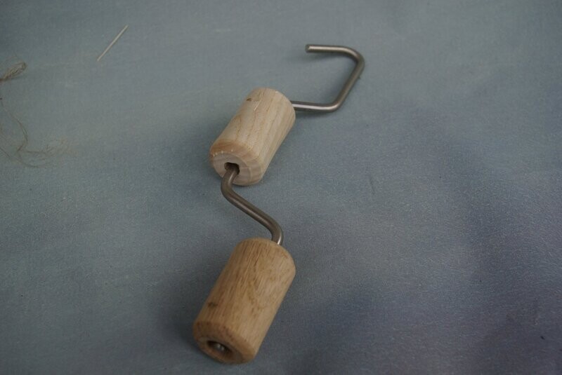 TWINE TWISTER TWINE TWISTER