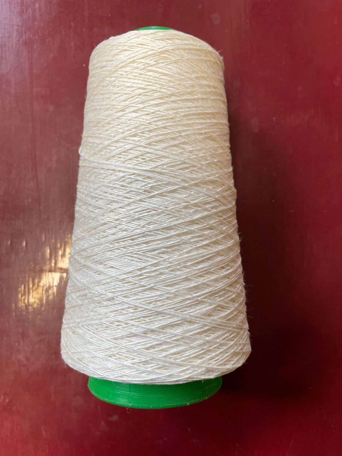 Linen Thread 5nm Brilliante cone 206gms