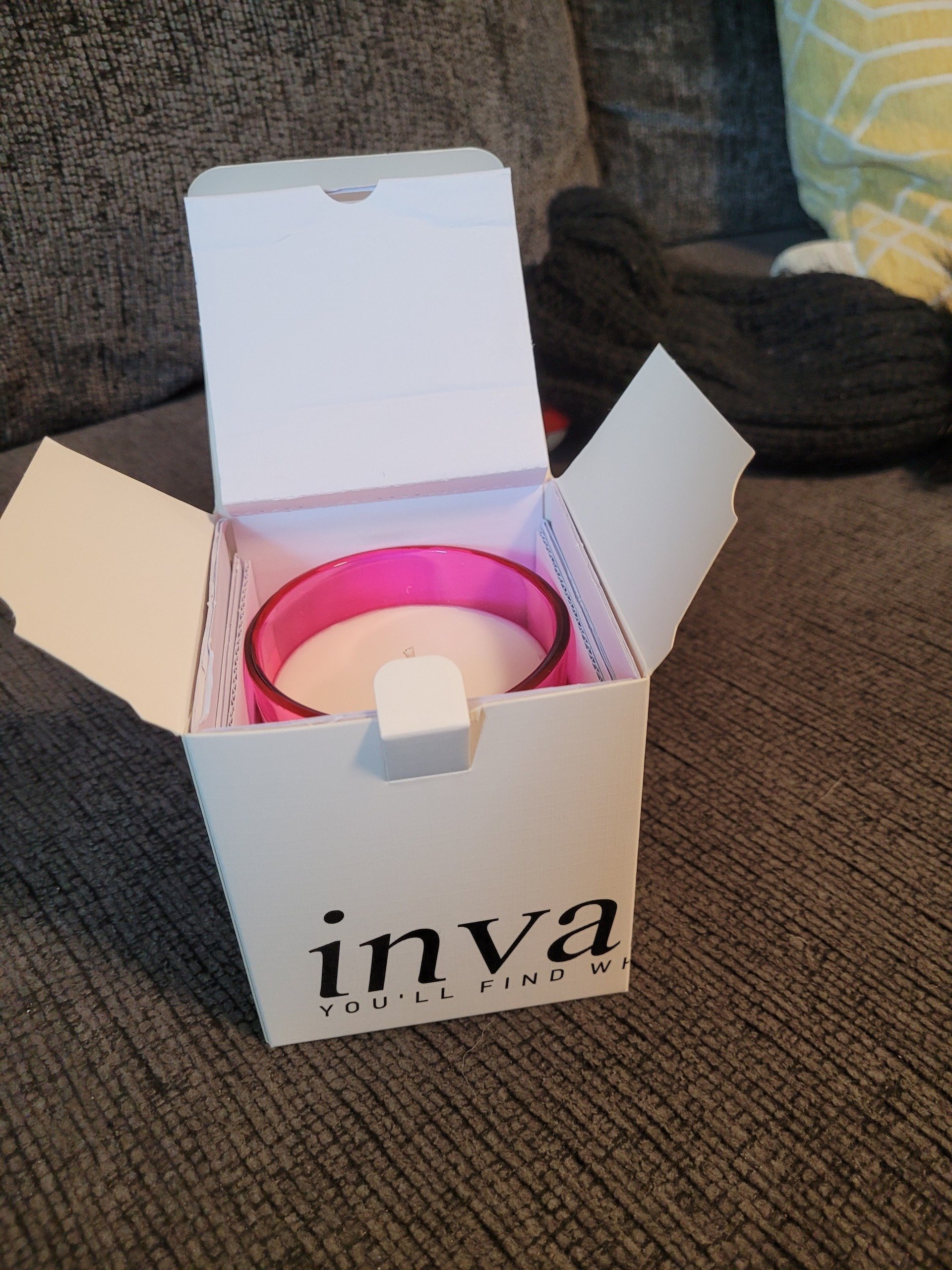 English Pear And Freesia