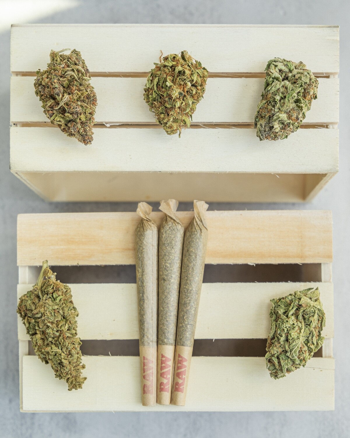 Higher Than A Bats Ass Box
