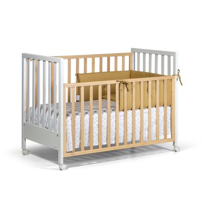 Culla Evolutiva Kresco Bianco/Legno Naturale (Kit Tessile in Dotazione) Culla Evolutiva Kresco Bianco/Legno Naturale (Kit Tessile in Dotazione)