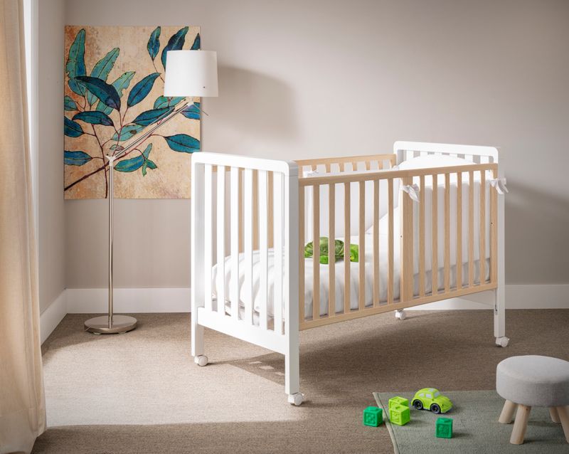 Culla Evolutiva Teo Bianco/Legno Naturale (Kit Tessile in Dotazione)
