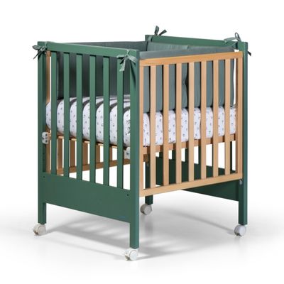 Culla Evolutiva Kresco Verde Salvia/Legno Naturale (Kit Tessile in Dotazione) Culla Evolutiva Kresco Verde Salvia/Legno Naturale (Kit Tessile in Dotazione)