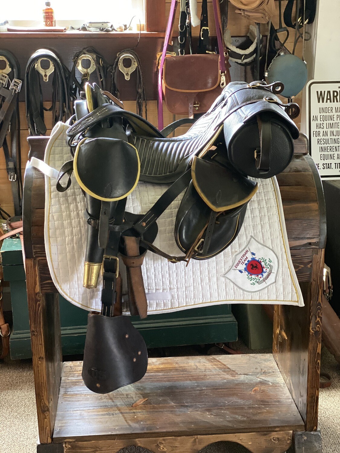 McLelland senior officer Saddle Reproduction