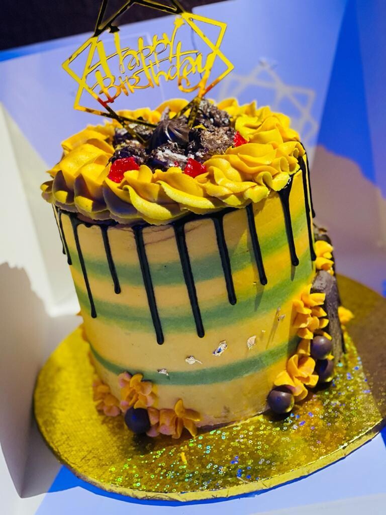 Sunshine Buttercream cake