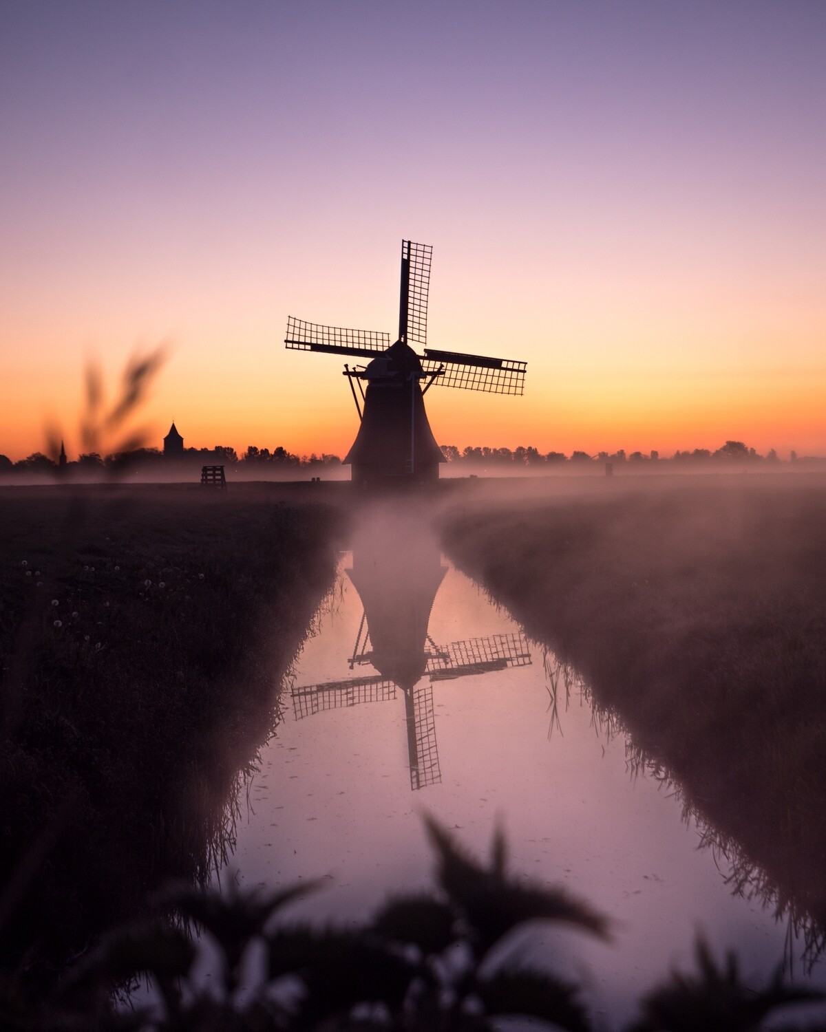 Molen Rispens tijdens zonsopkomst