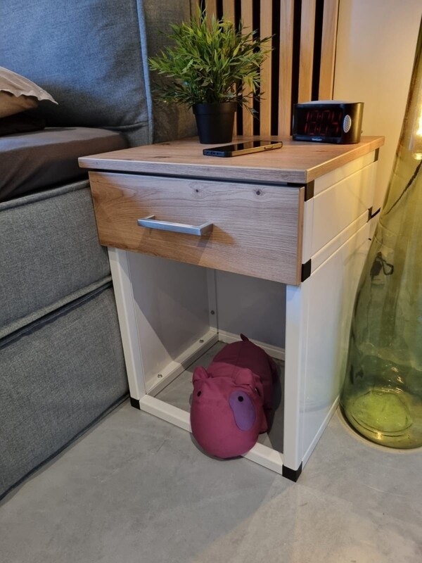 Nachtschrank