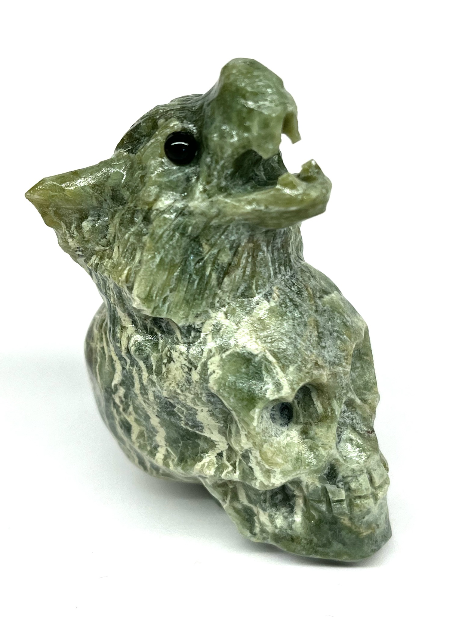 Speksteen Skull met wolf