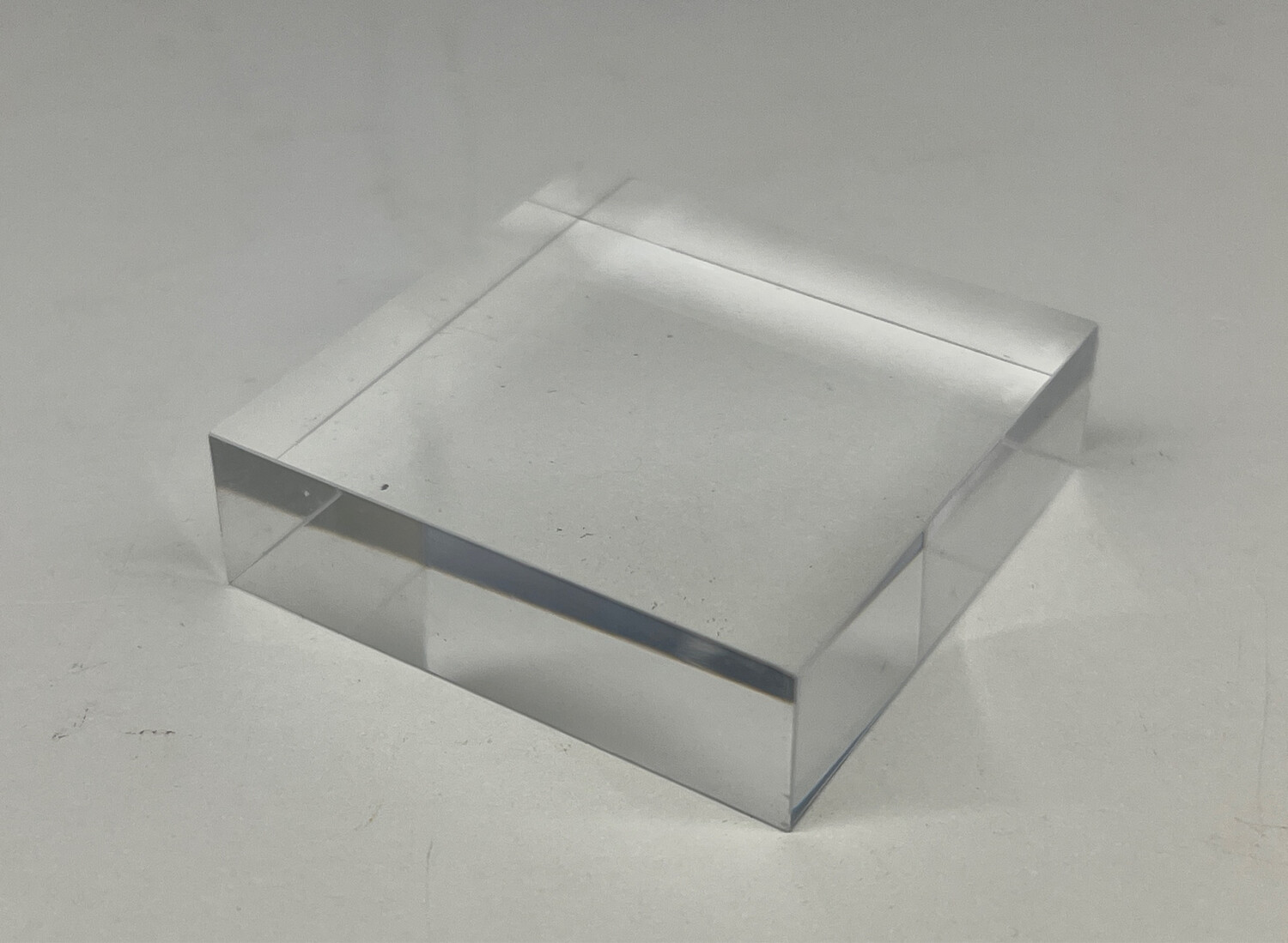 Acryl Sokkel 40X40X12 mm (11e gratis)