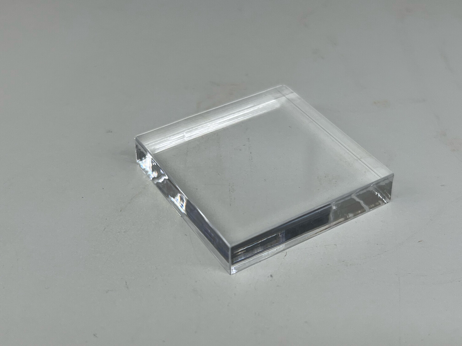 Acryl Sokkel 30X30X6 mm (11e gratis) Acryl Sokkel 30X30X6 mm (11e gratis)
