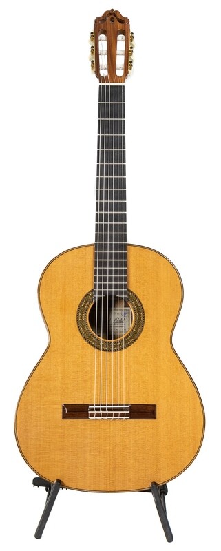Estevé 12 - Professional Level Classical Guitar - Cedar top, Granadillo Back/Sides - 650mm Scale Length - All Solid Woods - Handcrafted in Valencia, Spain Estevé 12 - Professional Level Classical Guitar - Cedar top, Granadillo Back/Sides - 650mm Scale Length - All Solid Woods - Handcrafted in Valencia, Spain