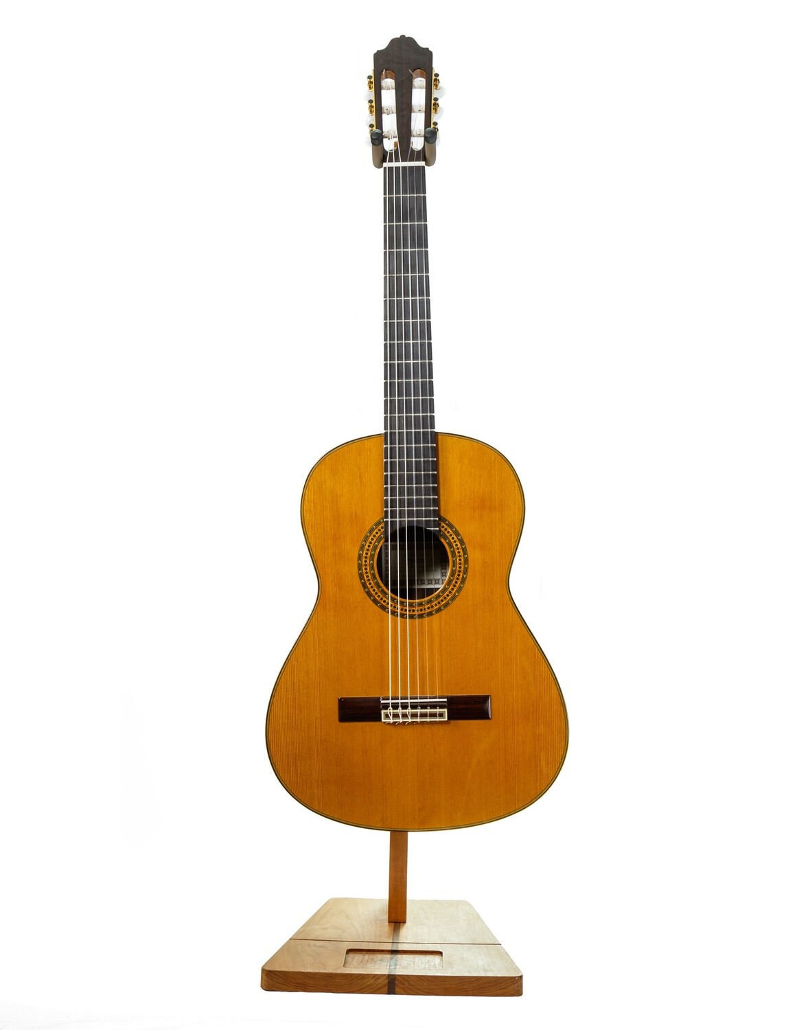Estevé Alegria - All solid wood Classical Guitar - Cedar top, Indian Rosewood Back/Sides - Hand made in Valencia, Spain