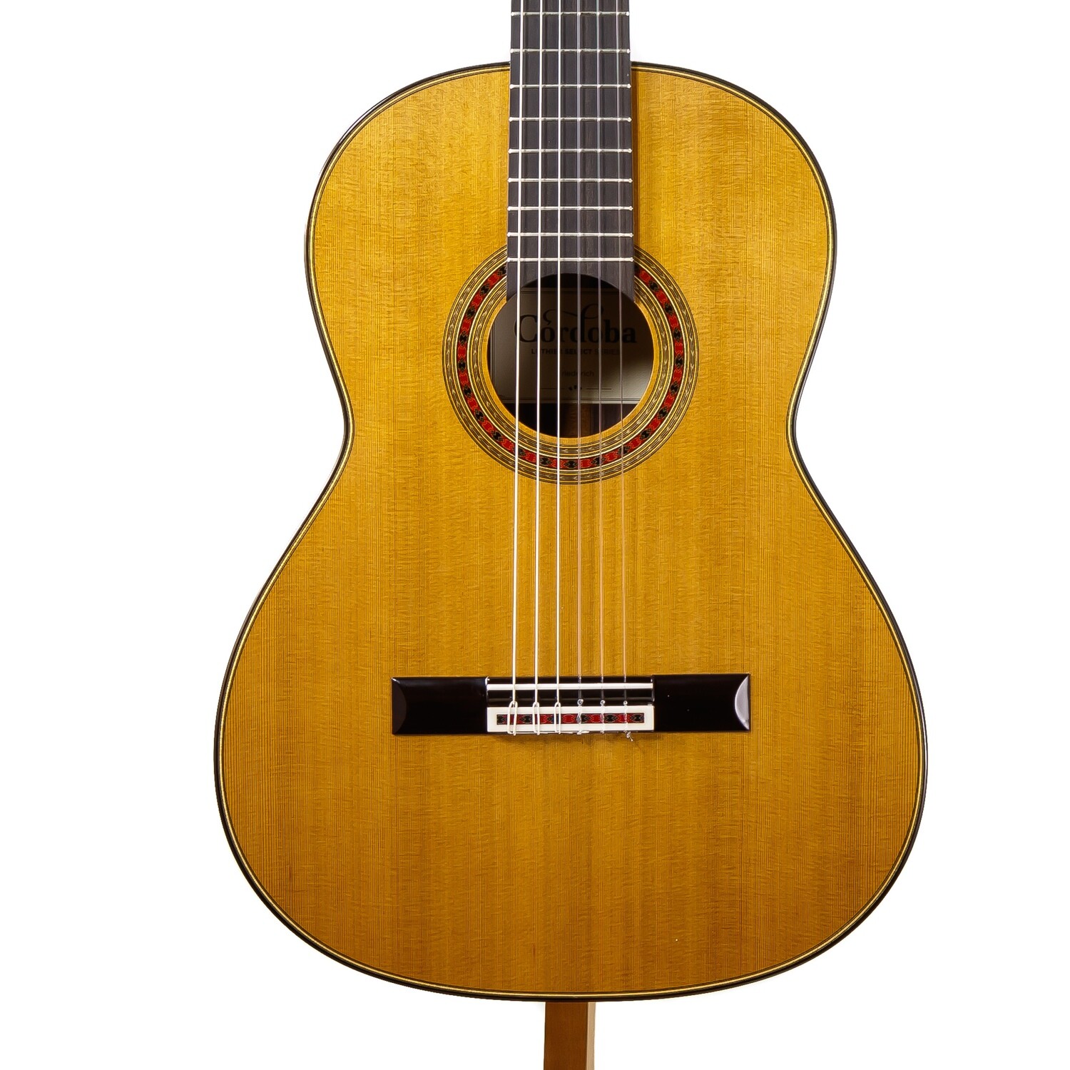 cordoba-friederich-luthier-select-all-solid-wood-cedar-top