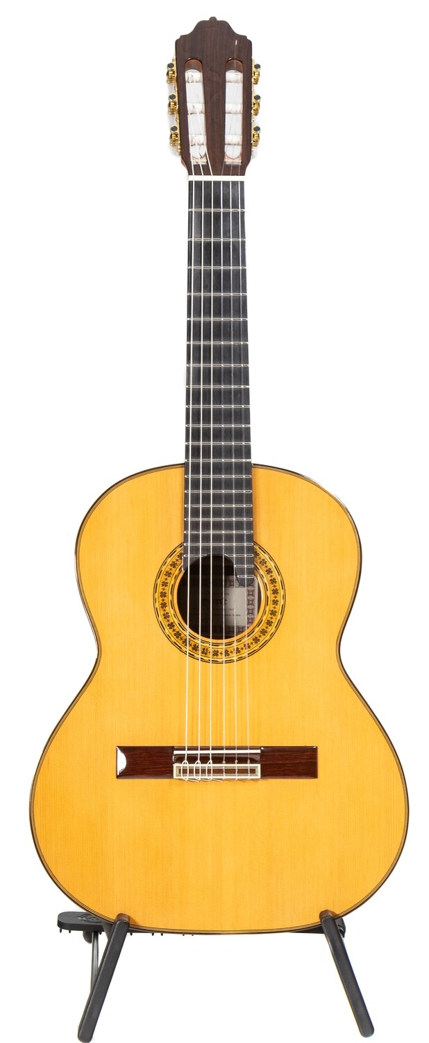 Estevé Requinto 6.008 - Solid Cedar Top, Solid Indian Rosewood Back/Sides -  Handcrafted in Valencia, Spain