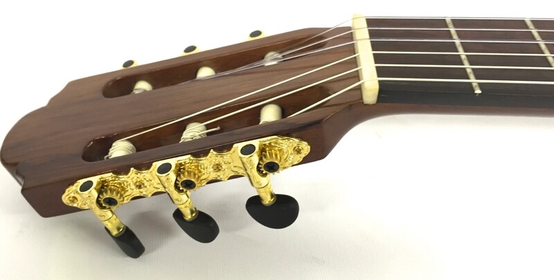 Tuning Machines with Ebony buttons