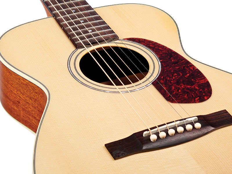 Guild Guitars M-140 NAT Acoustic Guitar in Natural