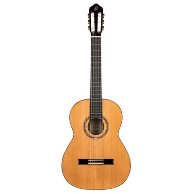 Ortega Full Size, Solid Cedar/Solid Walnut - Handmade in Spain - M4CS Ortega Full Size, Solid Cedar/Solid Walnut - Handmade in Spain - M4CS
