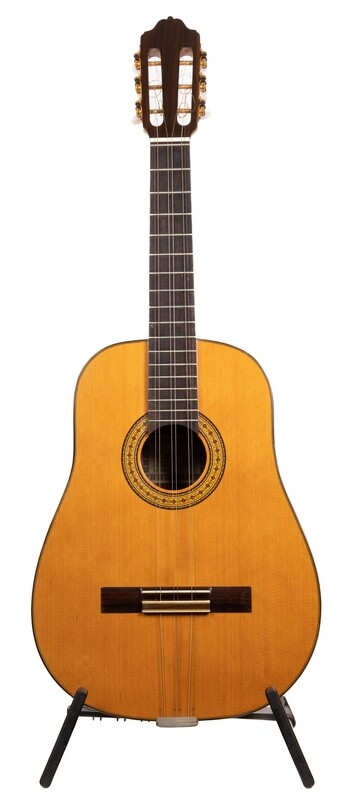 Estevé Tres Cubano - All Solid Cedar/Ovangol Estevé Tres Cubano - All Solid Cedar/Ovangol