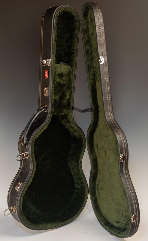 Alhambra Senorita 7/8 Size Hardshell Case Alhambra Senorita 7/8 Size Hardshell Case