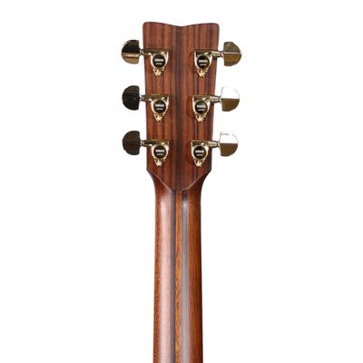 Yamaha LJ-36R - Handcrafted Jumbo Acoustic Guitar with Case - Made