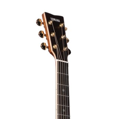 Yamaha LJ-36R - Handcrafted Jumbo Acoustic Guitar with Case - Made