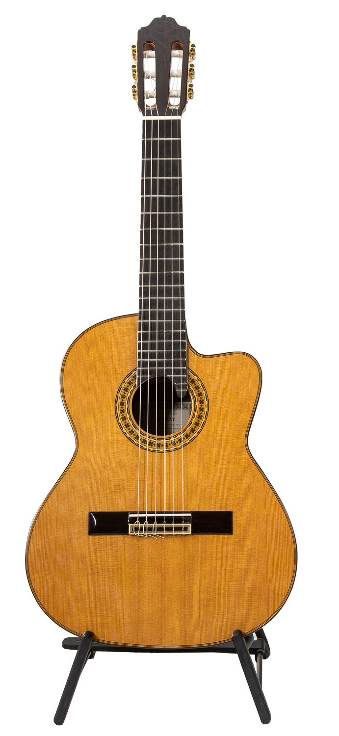 Estevé Requinto 6.CUT - Solid Spruce Top Cutaway Model Requinto - Solid Indian Rosewood Back/Sides - Handcrafted in Valencia, Spain