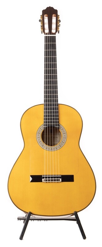 Estevé 9F Blanca - Professional Level Flamenco Guitar - All Solid Woods