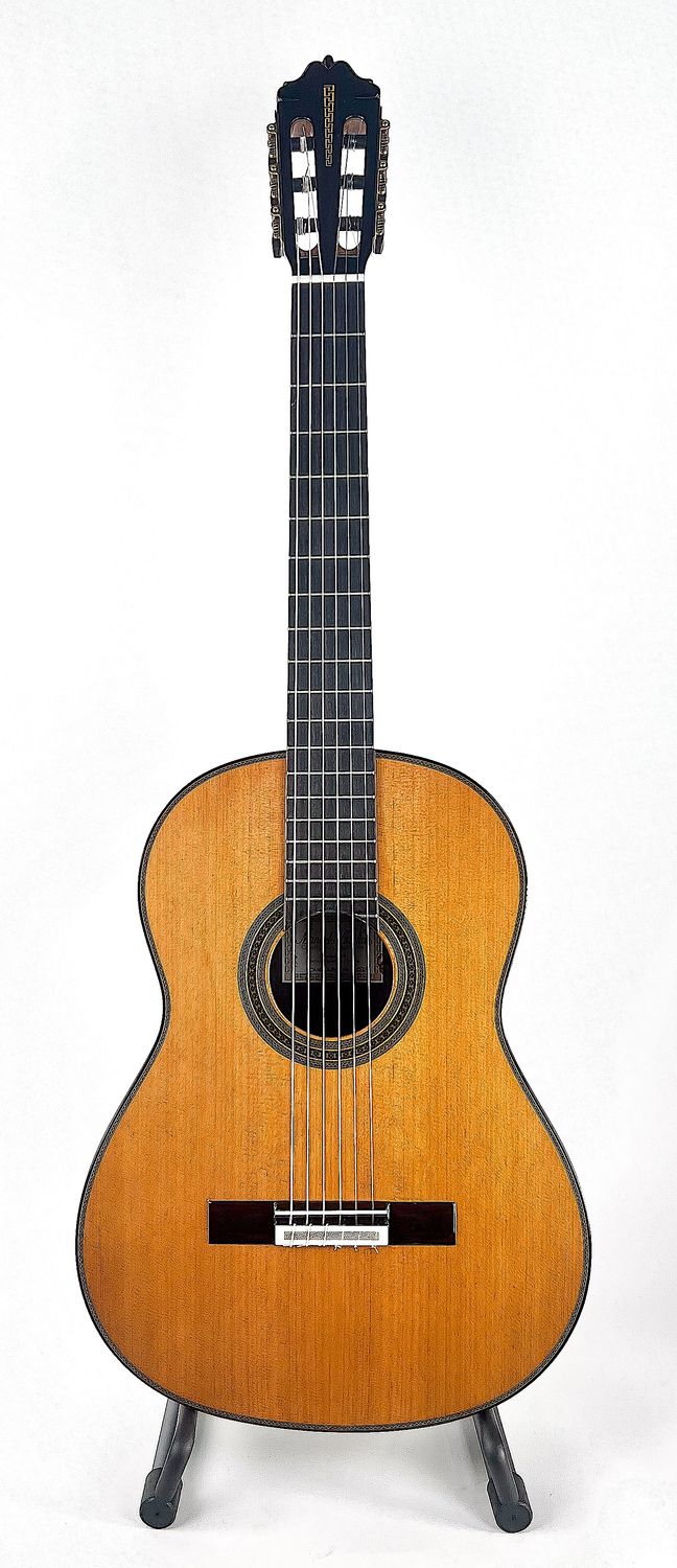 Manuel Adalid Sonatina - All Solid Cedar/Indian Rosewood Manuel Adalid Sonatina - All Solid Cedar/Indian Rosewood