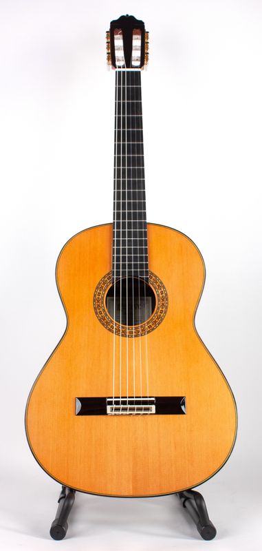 Estevé Senorita - All Solid Cedar/Indian rosewood - 640mm Estevé Senorita - All Solid Cedar/Indian rosewood - 640mm