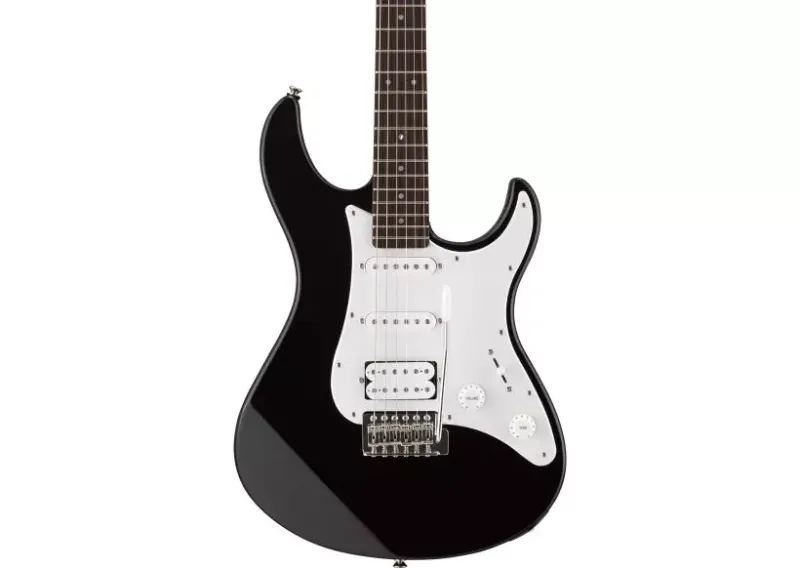 Yamaha Gigmaker Electric Guitar PAC012 Black w/Amp