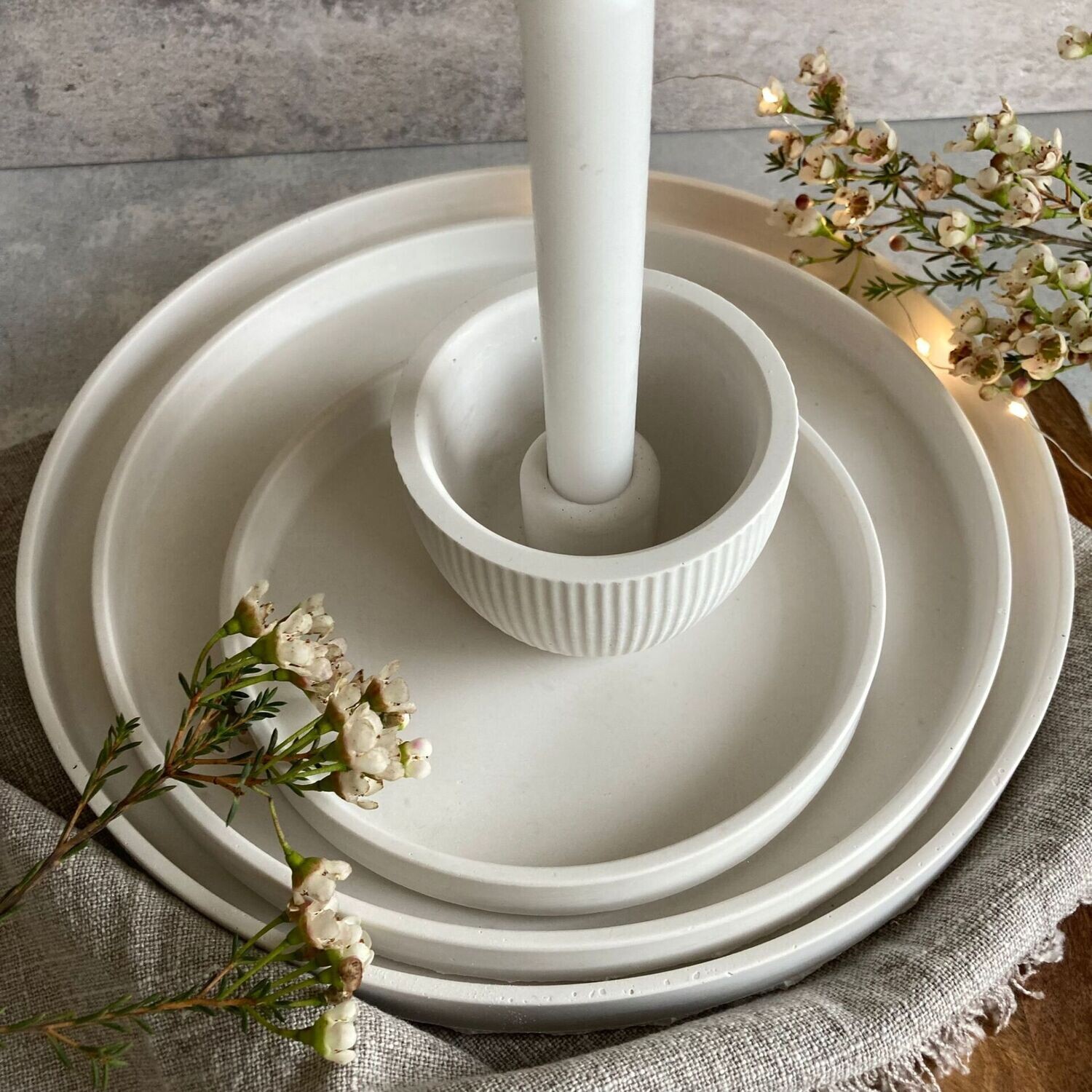 Silikonform Runde Tabletts/Dekotablett/Gießform/ in 3 Größen wählbar Silikonform Runde Tabletts/Dekotablett/Gießform/ in 3 Größen wählbar