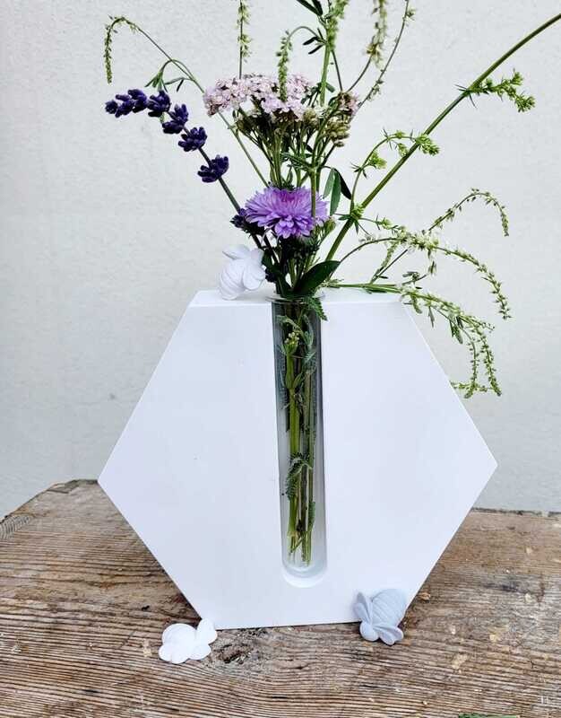Silikon - Gießform - Moderne Blumenvase Silikon - Gießform - Moderne Blumenvase "6 eckig"- Reagenzglas - Kerze♥