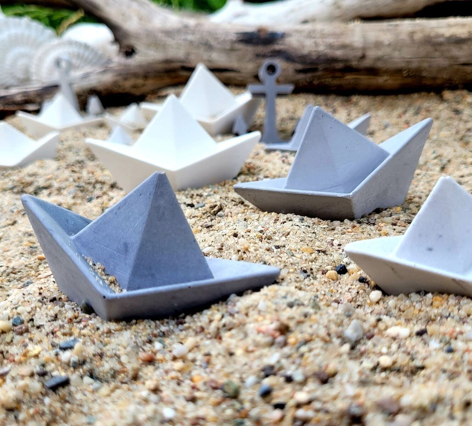 Silikon - Gießform - Mini, mini, Origami Boote in 3 Größen, Silikon - Gießform - Mini Origamiboote in 3 Größen: 6030 H/B/T: 2 x 3 x 2 cm
