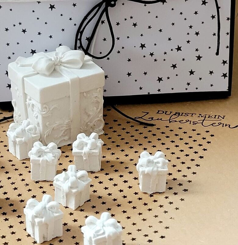 Silikon - Mehrfach - Gießform - Mini Geschenkpäckchen